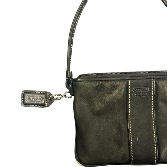 🖤 Coach Legacy Leather Black Wristlet Purse | Mini Bag Clutch - Picture 3 of 5